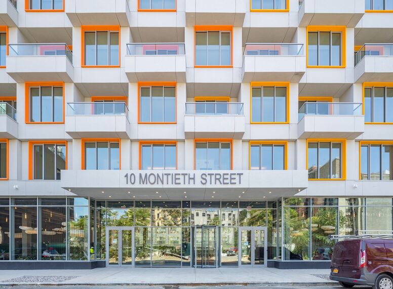 SlimLine 38 Aluminium Windows and SlimLine 38 Aluminium Doors - Apartmentcomplex The Rheingold located in New York City, United States of America