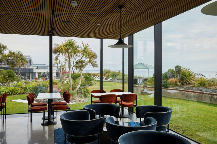 ConceptWall 50 Aluminium Façades, SlimLine 38 Aluminium Doors, CW 50-SC Aluminium Façades, SlimLine 38 HI Aluminium Windows, CS 77-HI Aluminium Doors and CS 77-HI+ Aluminium Windows - The Sea Rooms located in Rosslare, Ireland
