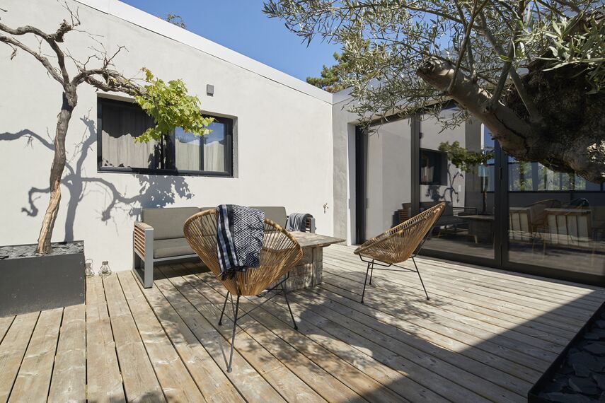 ConceptPatio 68 Aluminium Sliding & Folding Doors, ConceptFolding 77 Aluminium Sliding & Folding Doors and TS 68 Aluminium Windows - House Maison Privée - Le Pouliguen located in Le Pouliguen, France