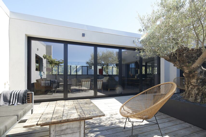 ConceptPatio 68 Aluminium Sliding & Folding Doors, ConceptFolding 77 Aluminium Sliding & Folding Doors and TS 68 Aluminium Windows - House Maison Privée - Le Pouliguen located in Le Pouliguen, France