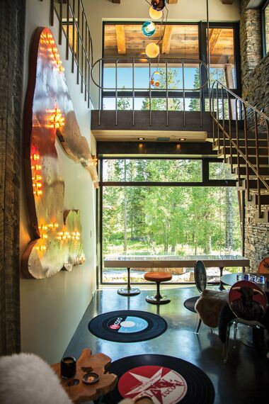 ConceptSystem 77 Aluminium Windows, ConceptSystem 77 Aluminium Doors, HiFinity Aluminium Sliding & Folding Doors and Purity Handles - Flying Star Residence located in Bridger Canyon, United States of America