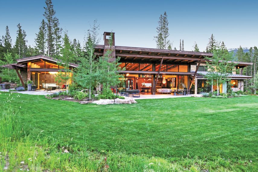 ConceptSystem 77 Aluminium Windows, ConceptSystem 77 Aluminium Doors, HiFinity Aluminium Sliding & Folding Doors and Purity Handles - Flying Star Residence located in Bridger Canyon, United States of America