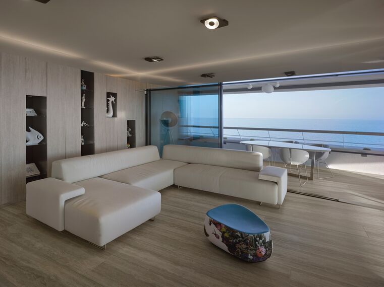 HiFinity Aluminium Sliding & Folding Doors - Private Apartment Hi-Finity Apartment Nice located in Nice, France