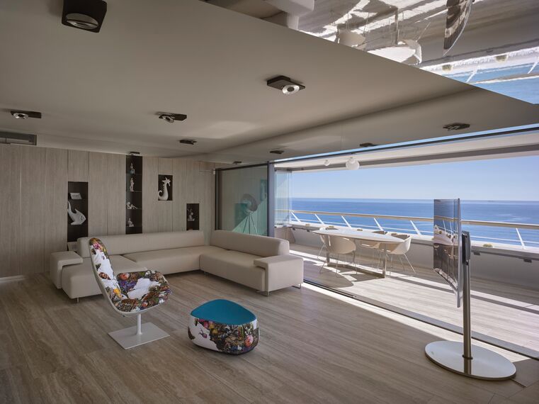 HiFinity Aluminium Sliding & Folding Doors - Private Apartment Hi-Finity Apartment Nice located in Nice, France
