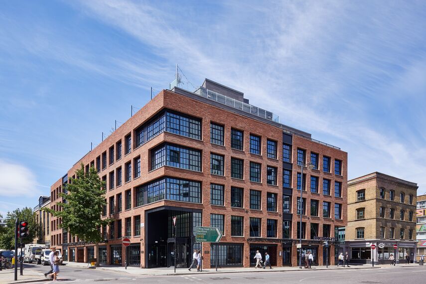 ConceptPatio 130 Aluminium Sliding & Folding Doors, SlimLine 38 Aluminium Doors and ConceptWall 50 Aluminium Façades - Mondrian Hotel located in London, United Kingdom