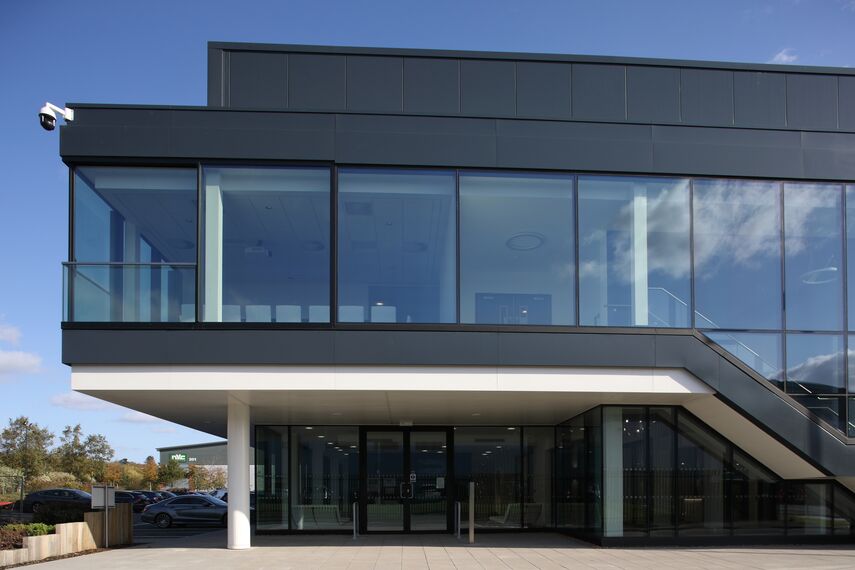 HiFinity Aluminium Sliding & Folding Doors, CW 50-FP Aluminium Façades, CS 77 Fire Proof Aluminium Windows and CW 50-SC Aluminium Façades - Reynaers Knowledge Centre located in Birmingham, United Kingdom