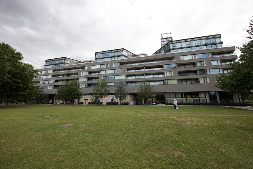 ConceptSystem 68 Aluminium Windows, ConceptWall 60 Aluminium Façades, ConceptPatio 130 Aluminium Sliding & Folding Doors, ConceptSystem 77 Aluminium Windows, ConceptSystem 77 Aluminium Doors and ConceptWall 50 Aluminium Façades - One Tower Bridge located in London, United Kingdom