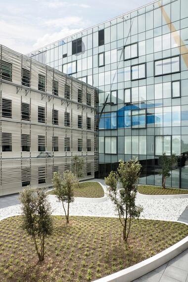 ConceptSystem 77 Aluminium Windows, BriseSoleil 100 Solar Shadings and CS 77 Fire Proof Aluminium Windows - AZ Sint Maarten located in Mechelen, Belgium