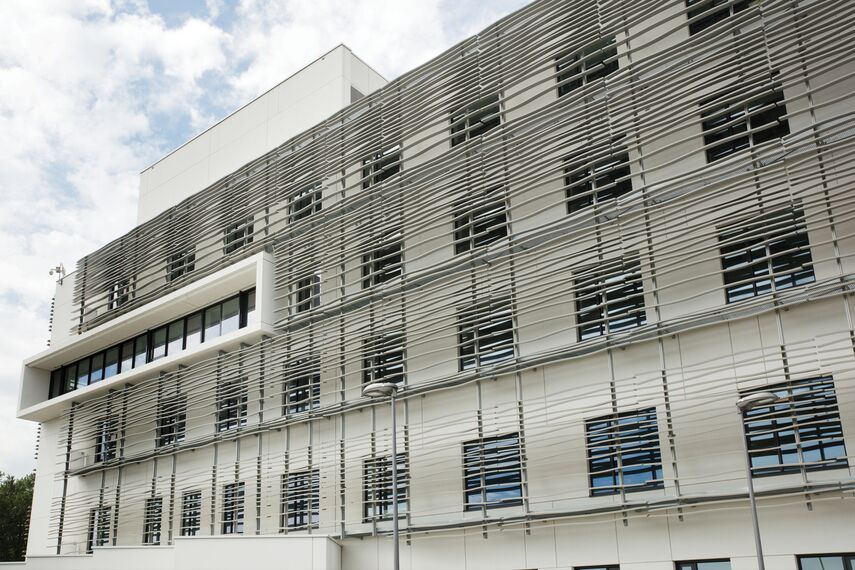 ConceptSystem 77 Aluminium Windows, BriseSoleil 100 Solar Shadings and CS 77 Fire Proof Aluminium Windows - AZ Sint Maarten located in Mechelen, Belgium