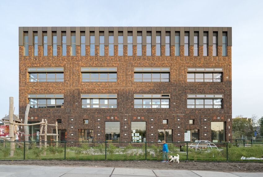 ConceptWall 50 Aluminium Façades, ConceptSystem 77 Aluminium Windows and CS 77 Hidden Vent Aluminium Windows - Brede school Houthaven located in Amsterdam, The Netherlands