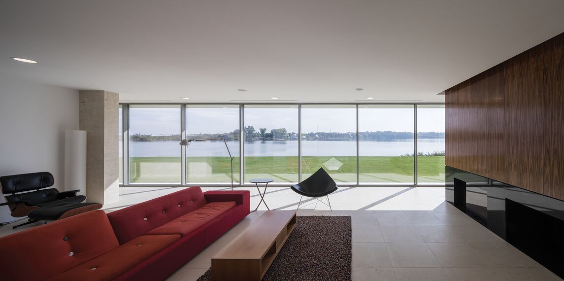 ConceptPatio 130 Aluminium Sliding & Folding Doors, ConceptSystem 77 Aluminium Windows, ConceptSystem 77 Aluminium Doors and ConceptWall 50 Aluminium Façades - Villa Buftea Residence located in Buftea, Romania