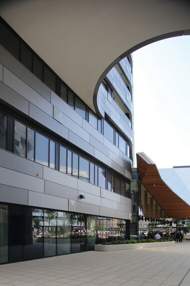 CS 86-HI (c) Cancelled Systems, ConceptWall 50 Aluminium Façades, ConceptPatio 130 Aluminium Sliding & Folding Doors, Vision 50 Aluminium Doors and ConceptSystem 77 Aluminium Windows - Apartmentcomplex Greenwich Square located in London, United Kingdom