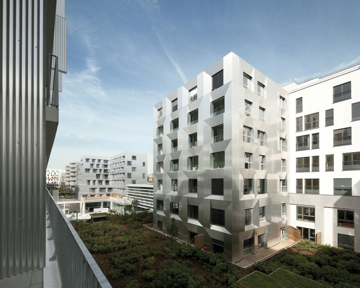 XS 68 Aluminium Windows and ConceptFolding 77 Aluminium Sliding & Folding Doors - Apartmentcomplex Macdonald warehouse - Lot N5 and S6 located in Paris, France