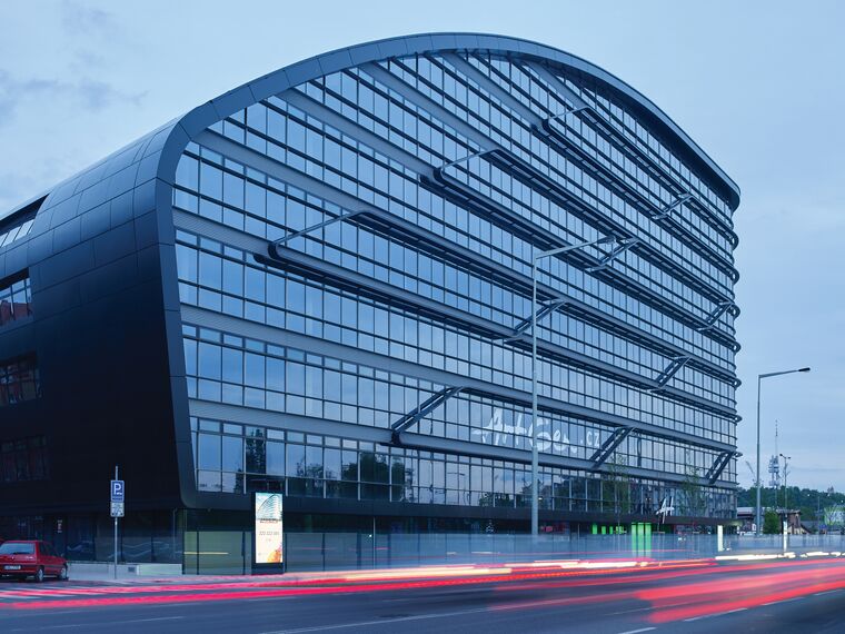 CS 86-HI (c) Cancelled Systems and ConceptWall 50 Aluminium Façades - ArtGen located in Prague, Czech Republic