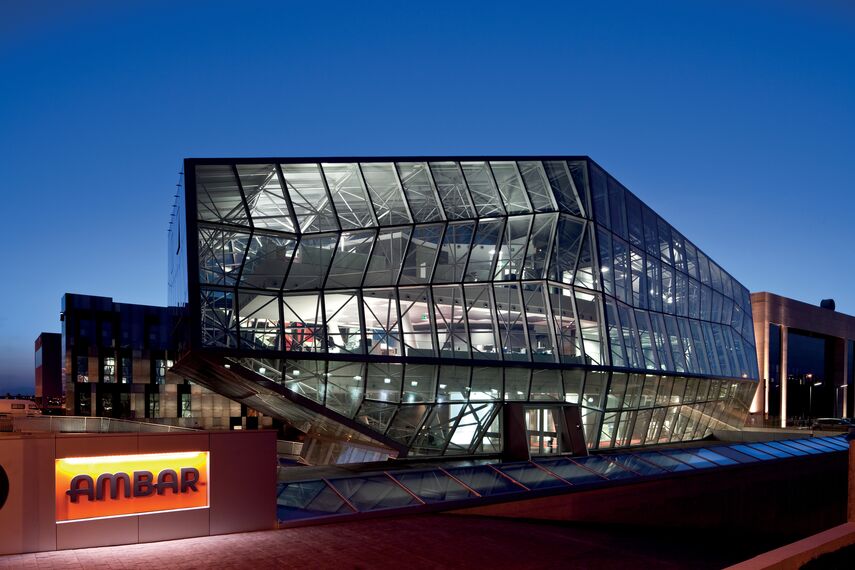 ConceptSystem 77 Aluminium Doors, ConceptWall 60 Aluminium Façades and ConceptSystem 77 Aluminium Windows - Office building Ambar Engineering & Innovation Centre located in Santander, Spain