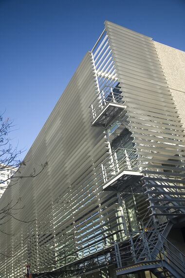 BriseSoleil 100 Solar Shadings and ConceptWall 50 Aluminium Façades - Office building 't Rabot located in Gent, Belgium