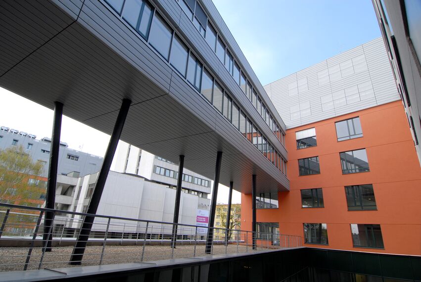 ConceptWall 50 Aluminium Façades and CW 50-FP Aluminium Façades - Office building East Building located in Poznań, Czech Republic