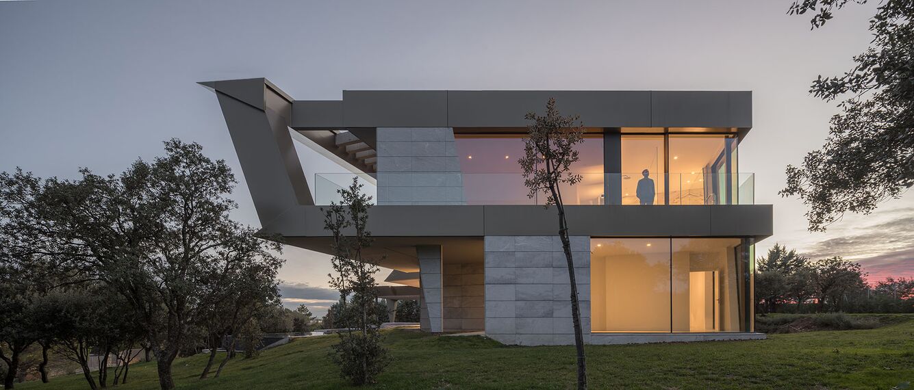 HiFinity Aluminium Sliding & Folding Doors, SlimPatio 68 Aluminium Sliding & Folding Doors and SlimLine 38 Aluminium Windows - Casa Entre Encinas located in Madrid, Spain
