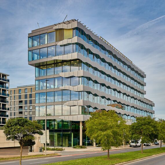 MasterLine 8-HI Aluminium Doors - Rohan City located in Prague, Czech Republic