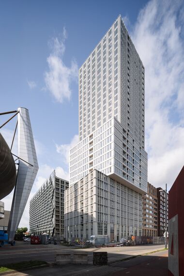 ElementFaçade 7 Aluminium Façades, MasterLine 8 Aluminium Windows and MasterLine 8 SoftTone Aluminium Windows - Eurostaete located in Eindhoven, The Netherlands