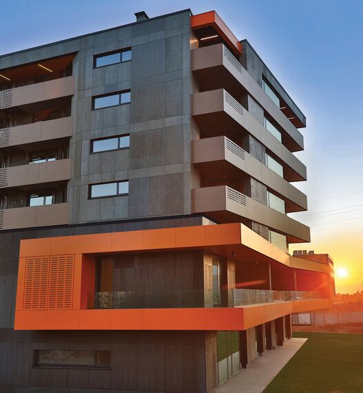 ConceptWall 50 Aluminium Façades, ConceptSystem 77 Aluminium Windows and CS 77 Panel Door Aluminium Doors - Apartmentcomplex Ruhouse located in Sofia, Bulgaria