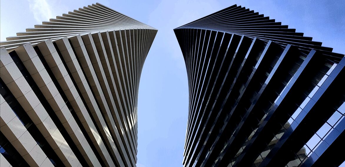 ConceptWall 50 Aluminium Façades, ConceptSystem 77 Aluminium Doors and ConceptSystem 77 Aluminium Windows - Apartmentcomplex Axis Towers located in Tbilisi, Georgia