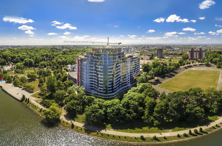 MasterLine 8-HI Aluminium Doors and CW 50-HI Aluminium Façades - Parus located in Ivano-Frankivsk, Ukraine