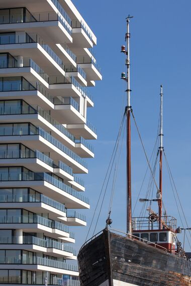 ConceptSystem 77 Aluminium Windows and ConceptWall 50 Aluminium Façades - Baelskaai 12 (Oosteroever) located in Oostende, Belgium