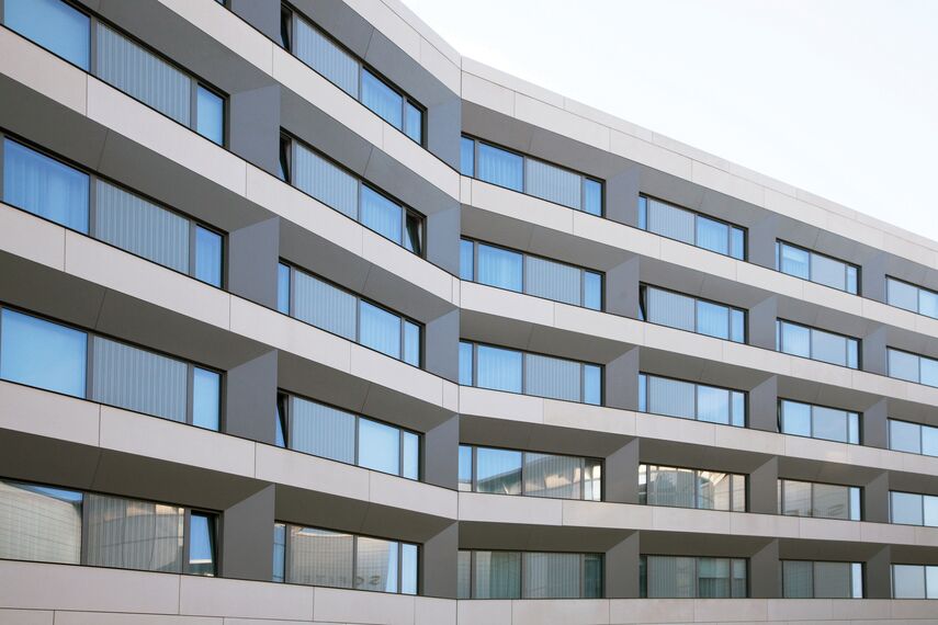 ConceptSystem 77 Aluminium Windows, CS 86-HI (c) Cancelled Systems and CW 50-HI Aluminium Façades - Novotel Luxemburg located inLuxembourg