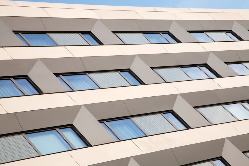 ConceptSystem 77 Aluminium Windows, CS 86-HI (c) Cancelled Systems and CW 50-HI Aluminium Façades - Novotel Luxemburg located inLuxembourg