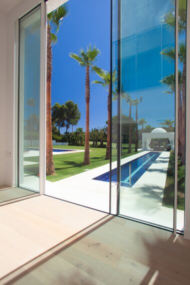 ConceptSystem 77 Aluminium Doors, ConceptPatio 68 Aluminium Sliding & Folding Doors and HiFinity Aluminium Sliding & Folding Doors - Las Palmeras located inSpain