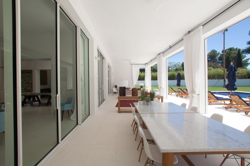 ConceptSystem 77 Aluminium Doors, ConceptPatio 68 Aluminium Sliding & Folding Doors and HiFinity Aluminium Sliding & Folding Doors - Las Palmeras located inSpain