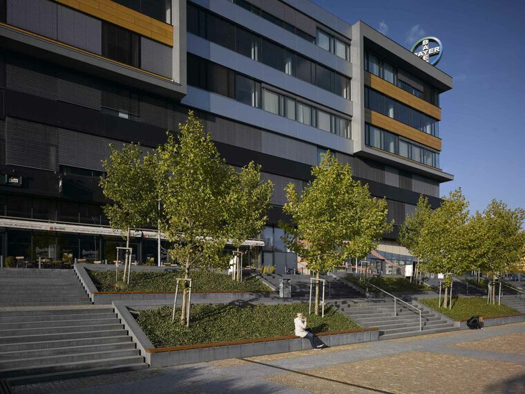 CS 86-HI (c) Cancelled Systems and ConceptWall 50 Aluminium Façades - Západní mêsto (city west) Office Building located in Prague, Czech Republic