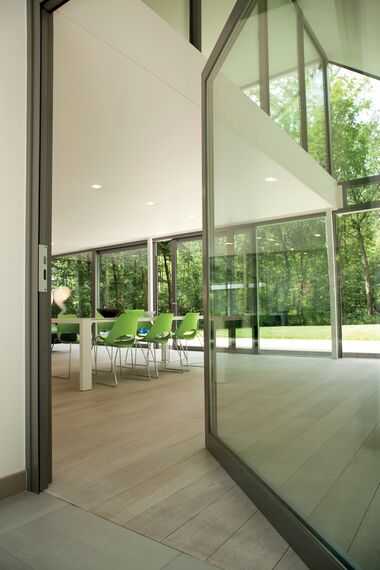 ConceptSystem 77 Aluminium Windows, ConceptSystem 77 Aluminium Doors, ConceptWall 50 Aluminium Façades, CS 86-HI (c) Cancelled Systems and CP 50 Aluminium Sliding & Folding Doors - Van Acker Sissau villa located in Loppem, Belgium