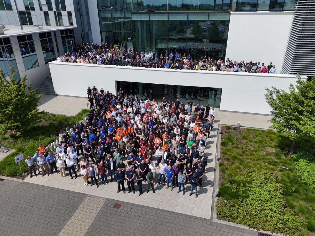Group photo at Reynaers Campus.