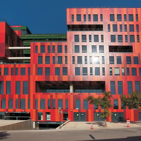 CS 86-HI (c) Cancelled Systems and CW 50-SC Aluminium Façades - Business center Lapishan located in Istanbul, Turkey