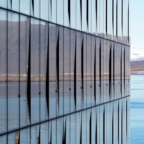 ConceptWall 86 Aluminium Façades - Office building Höfdatorg located in Reykjavik, Iceland