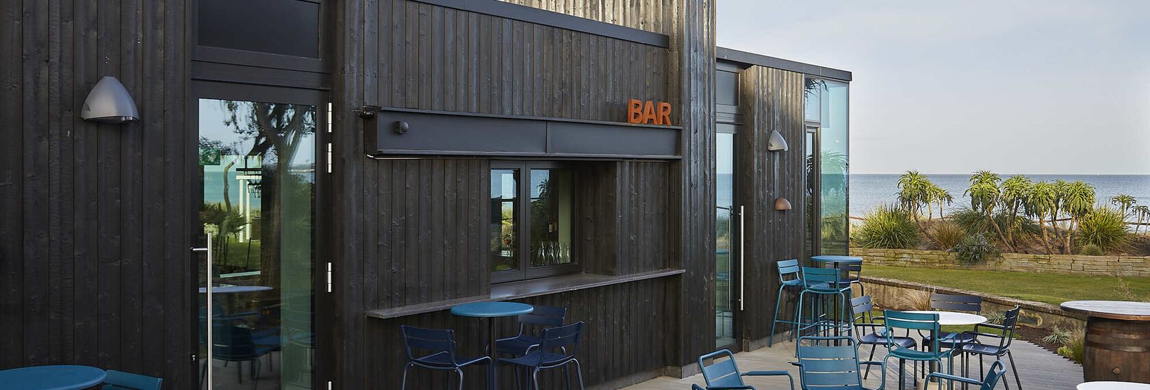 ConceptWall 50 Aluminium Façades, SlimLine 38 Aluminium Doors, CW 50-SC Aluminium Façades, SlimLine 38 HI Aluminium Windows, CS 77-HI Aluminium Doors and CS 77-HI+ Aluminium Windows - The Sea Rooms located in Rosslare, Ireland