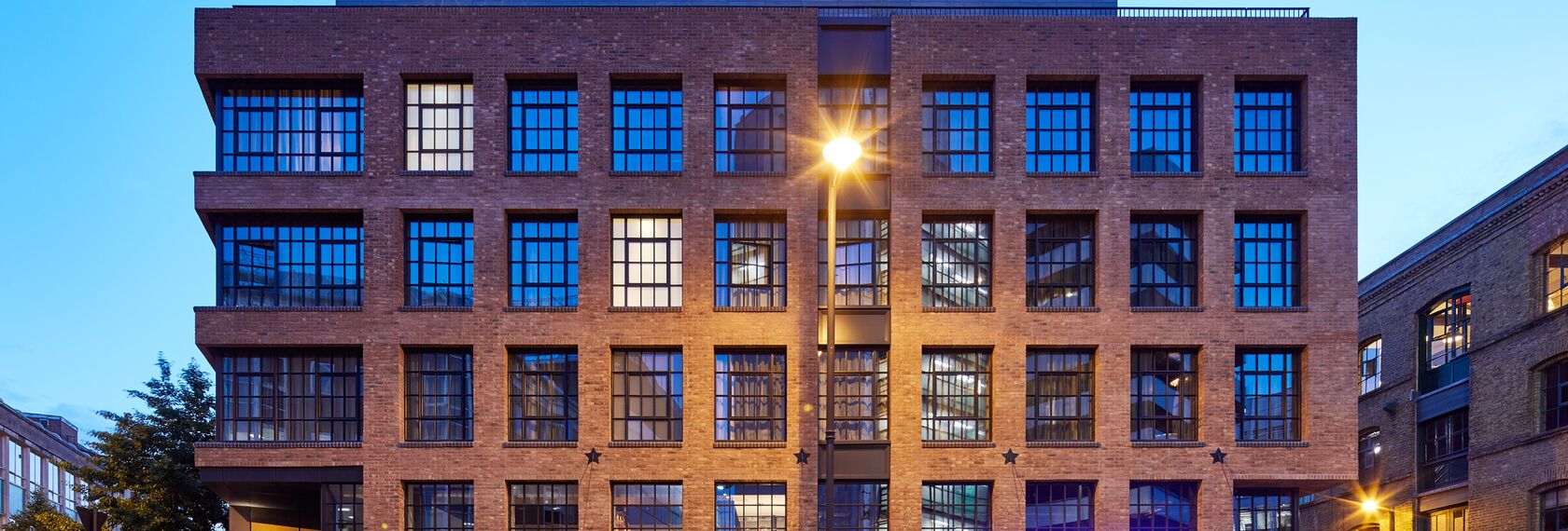 ConceptPatio 130 Aluminium Sliding & Folding Doors, SlimLine 38 Aluminium Doors and ConceptWall 50 Aluminium Façades - Mondrian Hotel located in London, United Kingdom