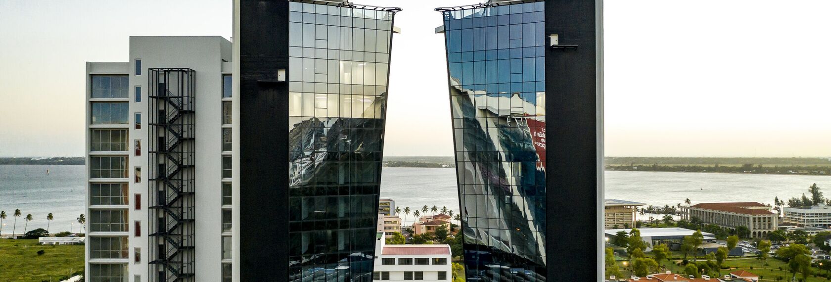 ConceptWall 50 Aluminium Façades - Energy Towers located in Maputo, Moçambique