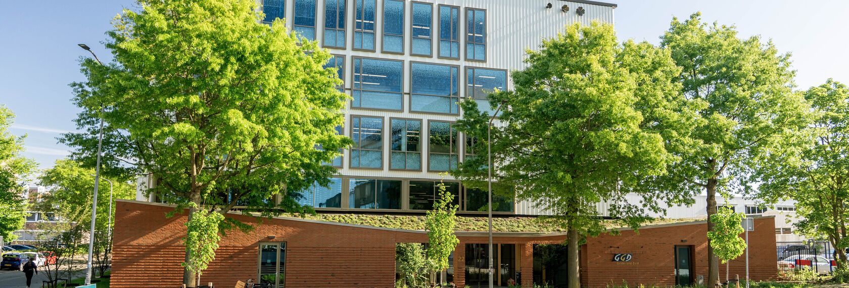 SlimLine 38 Aluminium Windows, MasterLine 8 Aluminium Windows, HiFinity Aluminium Sliding & Folding Doors, SlimLine 38 Cubic Aluminium Windows and MasterLine 8 Ventilation Vent Aluminium Windows - GGD Gelderland-Zuid located in Nijmegen, The Netherlands