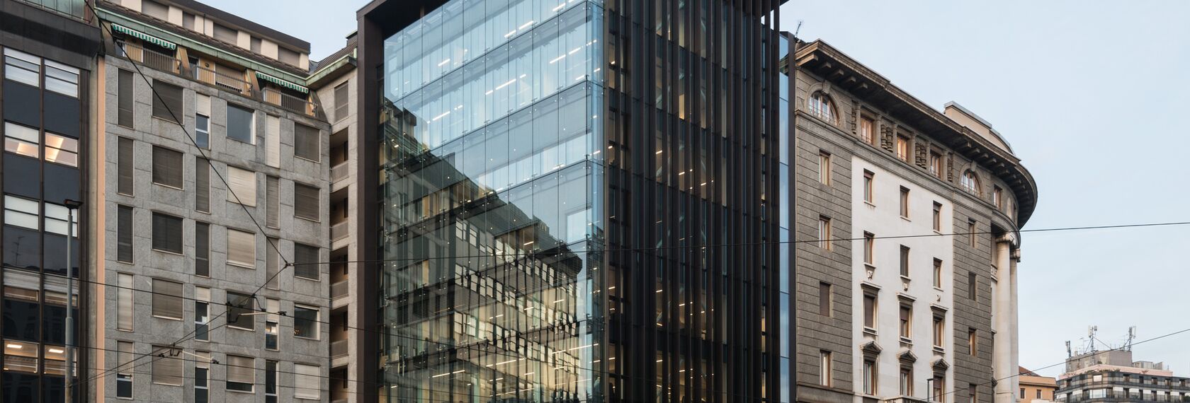 CW 60-SC Aluminium Façades - Office building Office building Largo Augusto Milano located in Milan, Italy