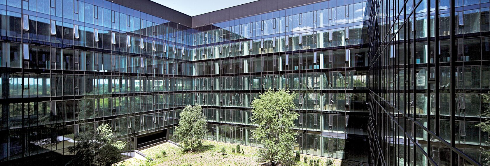 CW 50-HI Aluminium Façades - Business center Konstruktorska Business Centre located in Warsaw, Poland