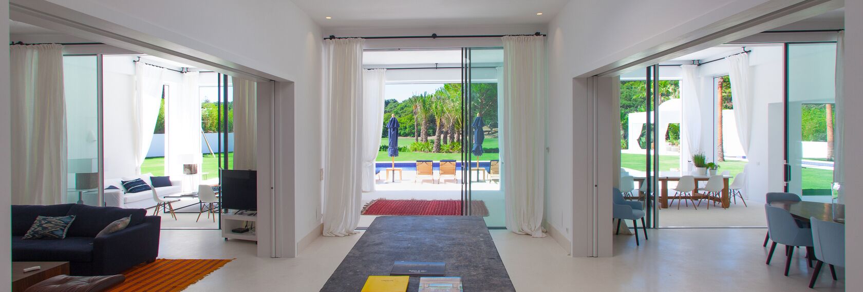 ConceptSystem 77 Aluminium Doors, ConceptPatio 68 Aluminium Sliding & Folding Doors and HiFinity Aluminium Sliding & Folding Doors - Las Palmeras located inSpain