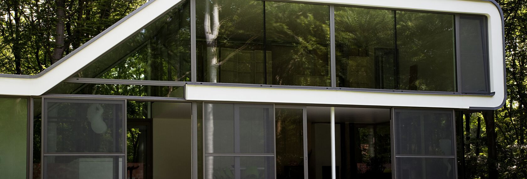 ConceptSystem 77 Aluminium Windows, ConceptSystem 77 Aluminium Doors, ConceptWall 50 Aluminium Façades, CS 86-HI (c) Cancelled Systems and CP 50 Aluminium Sliding & Folding Doors - Van Acker Sissau villa located in Loppem, Belgium