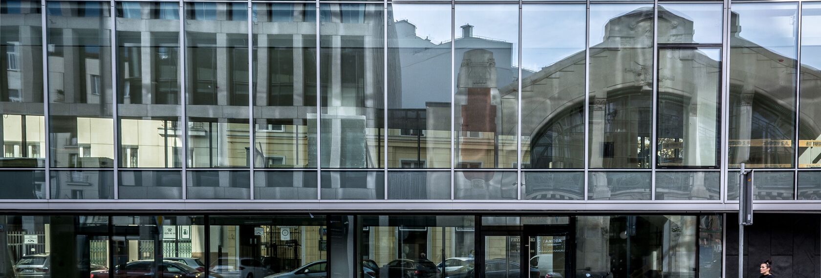 CW 50-HI Aluminium Façades - The Nest located in Warsaw, Poland