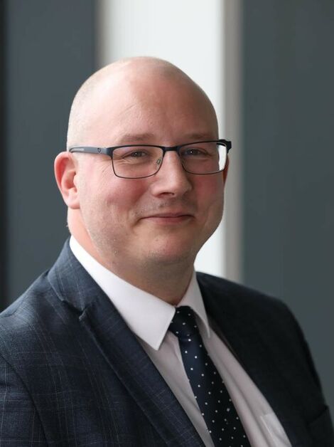 Dan Gleeson headshot
