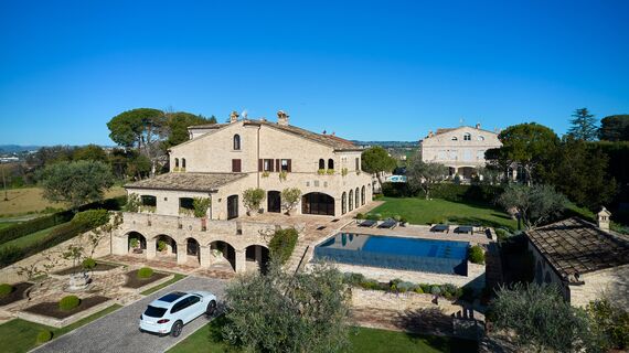 SlimLine 38 Aluminium Windows, SlimLine 38 Ferro Aluminium Windows and SlimLine 38 Classic Aluminium Windows - Ville G located in Ancona, Italy