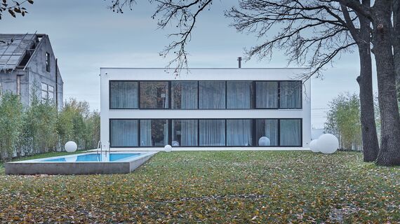 ConceptSystem 77 Aluminium Doors and ConceptPatio 130 Aluminium Sliding & Folding Doors - Corbeanca House located inRomania