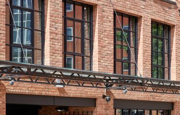 ConceptPatio 130 Aluminium Sliding & Folding Doors, SlimLine 38 Aluminium Doors and ConceptWall 50 Aluminium Façades - Residental/Project Mondrian Hotel located in London, United Kingdom
